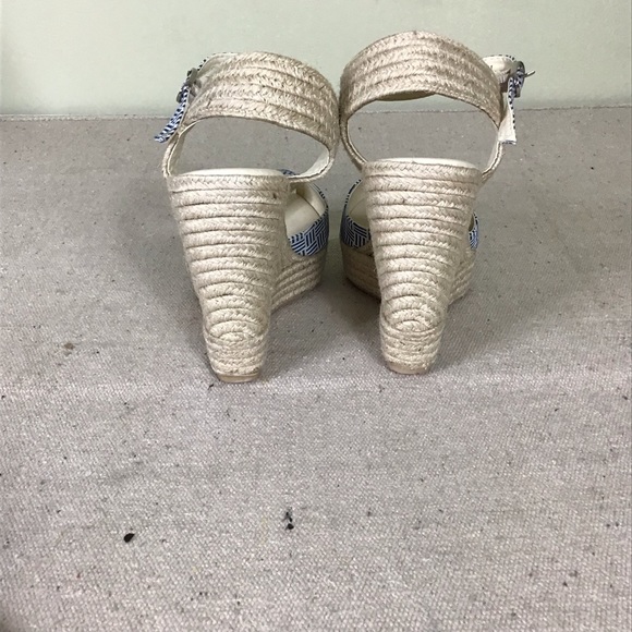 Beyond Skin Women’s Peep Toe Wedge Espadrilles Sz. 38/8US EUC - Picture 4 of 10